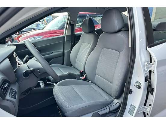 HYUNDAI-HB20S-2024