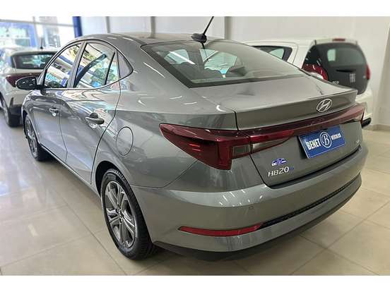 HYUNDAI-HB20S-2024