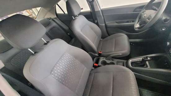 HYUNDAI-HB20S-2025