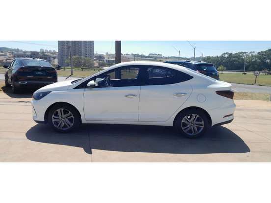 HYUNDAI-HB20S-2025