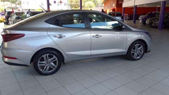 HYUNDAI-HB20S-2025
