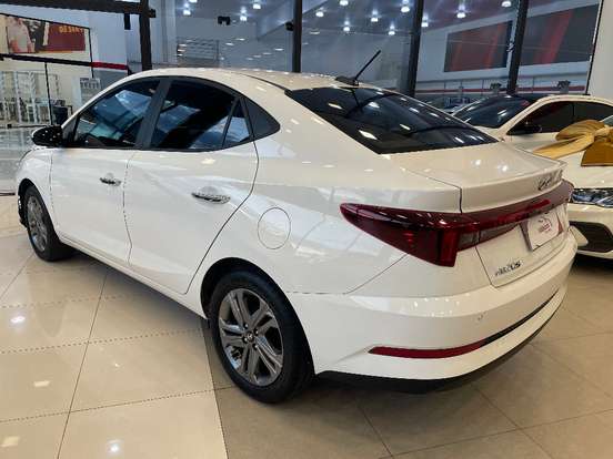 HYUNDAI-HB20S-2025