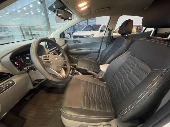 HYUNDAI-HB20S-2025