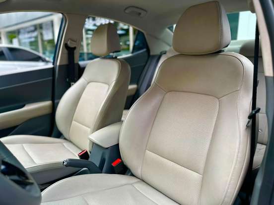 HYUNDAI-HB20S-1.0 TGDI FLEX PLATINUM PLUS AUTOMÁTICO HYUNDAI-HB20S-2023