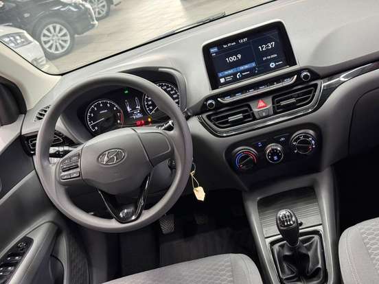 HYUNDAI-HB20S-1.6 16V FLEX VISION MANUAL HYUNDAI-HB20S-2020