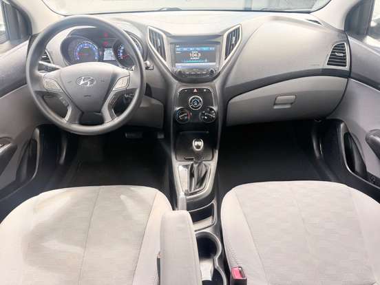 HYUNDAI-HB20S-1.6 COMFORT PLUS 16V FLEX 4P AUTOMÁTICO HYUNDAI-HB20S-2017