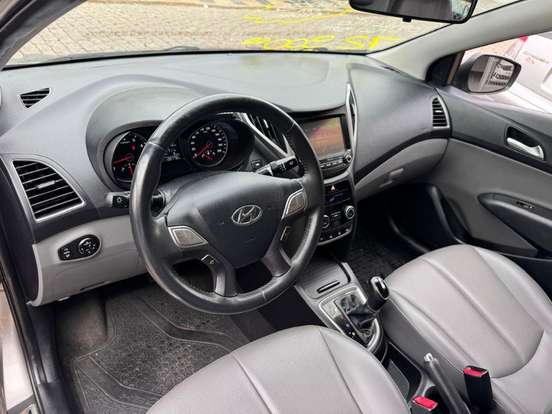 HYUNDAI-HB20S-1.6 PREMIUM 16V FLEX 4P AUTOMÁTICO HYUNDAI-HB20S-2018