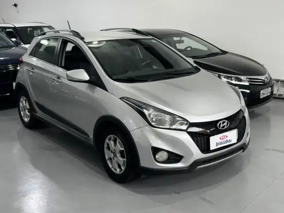 HYUNDAI-HB20X-1.6 16V PREMIUM FLEX 4P AUTOMÁTICO HYUNDAI-HB20X-2014