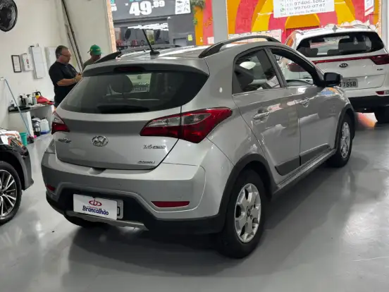 HYUNDAI-HB20X-2014