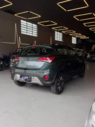 HYUNDAI-HB20X-2018