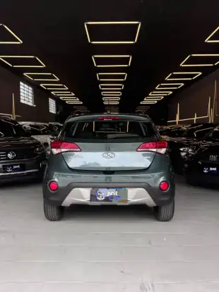 HYUNDAI-HB20X-1.6 16V STYLE FLEX 4P AUTOMÁTICO HYUNDAI-HB20X-2018