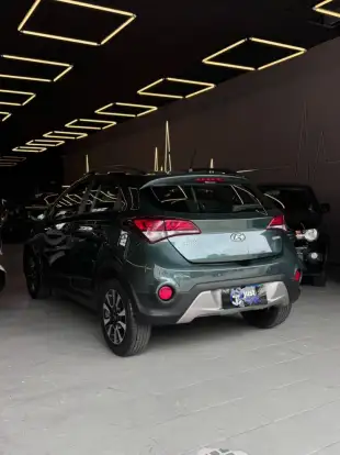 HYUNDAI-HB20X-2018