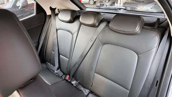 HYUNDAI-HB20X-2021