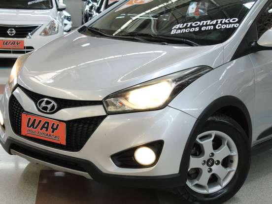 HYUNDAI-HB20X-1.6 16V PREMIUM FLEX 4P AUTOMÁTICO HYUNDAI-HB20X-2013