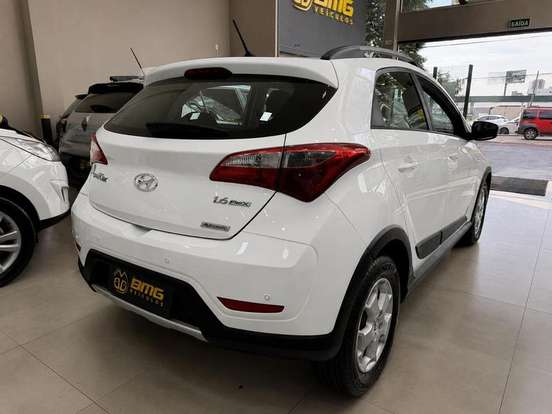 HYUNDAI-HB20X-1.6 16V STYLE FLEX 4P AUTOMÁTICO HYUNDAI-HB20X-2014