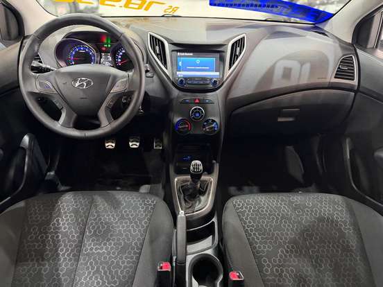 HYUNDAI-HB20X-1.6 16V STYLE FLEX 4P MANUAL HYUNDAI-HB20X-2018