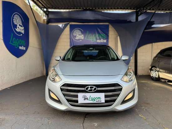 HYUNDAI-I30-1.8 MPI 16V GASOLINA 4P AUTOMATICO HYUNDAI-I30-2015
