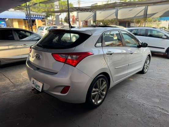 HYUNDAI-I30-2015