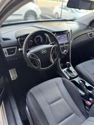 HYUNDAI-I30-2015