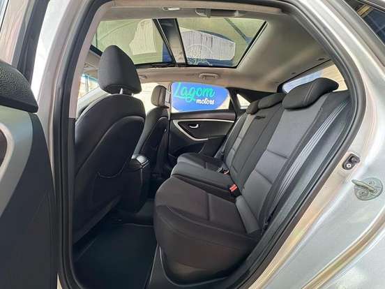 HYUNDAI-I30-1.8 MPI 16V GASOLINA 4P AUTOMATICO HYUNDAI-I30-2015