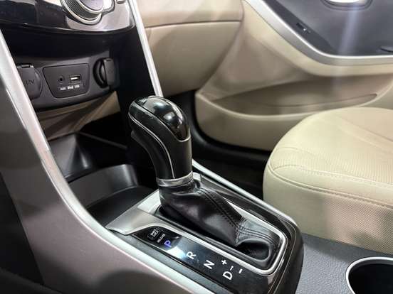 HYUNDAI-I30-2014