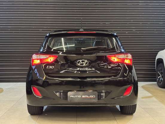 HYUNDAI-I30-1.8 MPI 16V GASOLINA 4P AUTOMATICO HYUNDAI-I30-2015