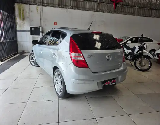 HYUNDAI-I30-2009