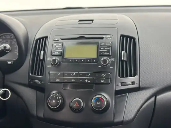 HYUNDAI-I30-2011