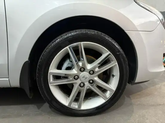 HYUNDAI-I30-2.0 MPI 16V GASOLINA 4P AUTOMÁTICO HYUNDAI-I30-2010