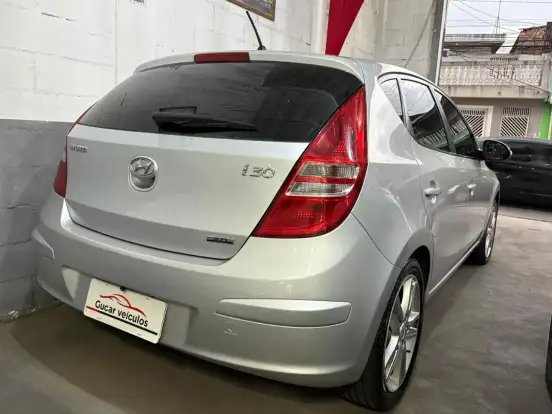 HYUNDAI-I30-2.0 MPI 16V GASOLINA 4P AUTOMÁTICO HYUNDAI-I30-2010