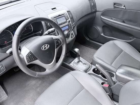 HYUNDAI-I30-2011