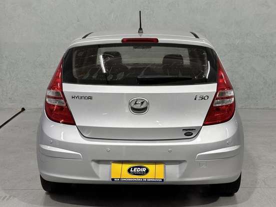 HYUNDAI-I30-2.0 MPI 16V GASOLINA 4P MANUAL HYUNDAI-I30-2011