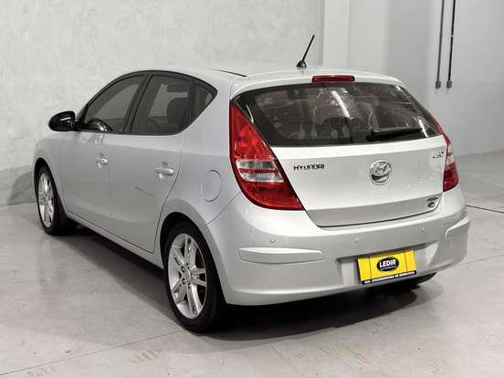 HYUNDAI-I30-2.0 MPI 16V GASOLINA 4P MANUAL HYUNDAI-I30-2011