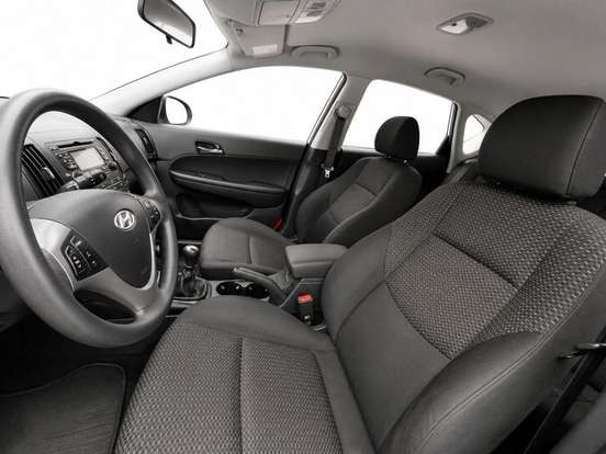 HYUNDAI-I30-2011