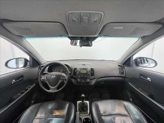 HYUNDAI-I30-2009