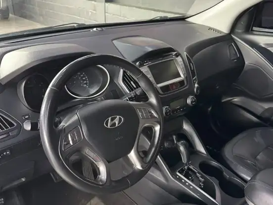 HYUNDAI-IX35-2.0 MPFI GLS 4X2 16V GASOLINA 4P AUTOMÁTICO HYUNDAI-IX35-2011