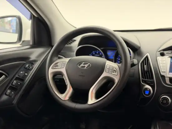 HYUNDAI-IX35-2.0 MPI 4X2 16V FLEX 4P AUTOMÁTICO HYUNDAI-IX35-2013