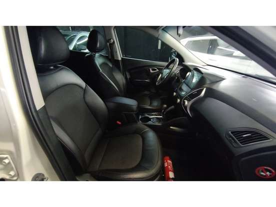 HYUNDAI-IX35-2015