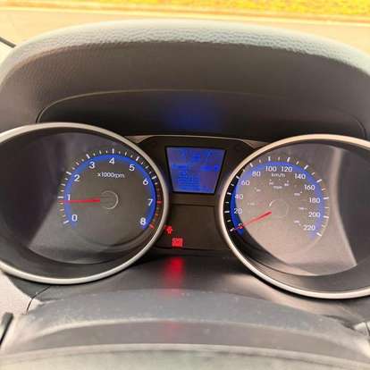 HYUNDAI-IX35-2012