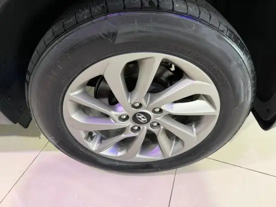 HYUNDAI-TUCSON-2019