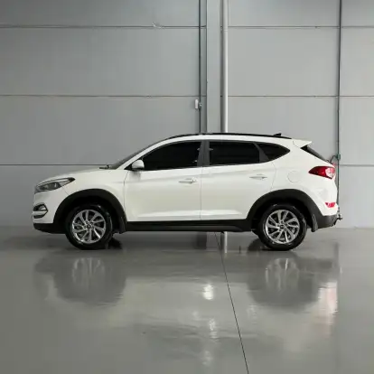 HYUNDAI-TUCSON-2021