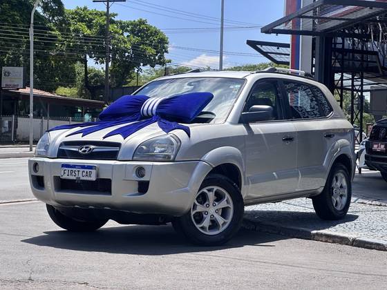 HYUNDAI TUCSON 2.0 MPFI GL 16V 142CV 2WD GASOLINA 4P AUTOMÁTICO