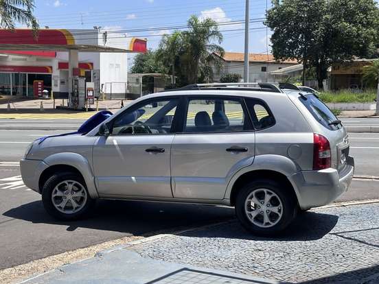 HYUNDAI-TUCSON-2.0 MPFI GL 16V 142CV 2WD GASOLINA 4P AUTOMÁTICO HYUNDAI-TUCSON-2008