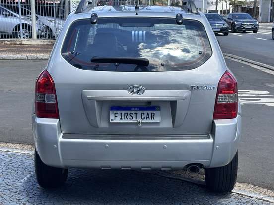 HYUNDAI-TUCSON-2008