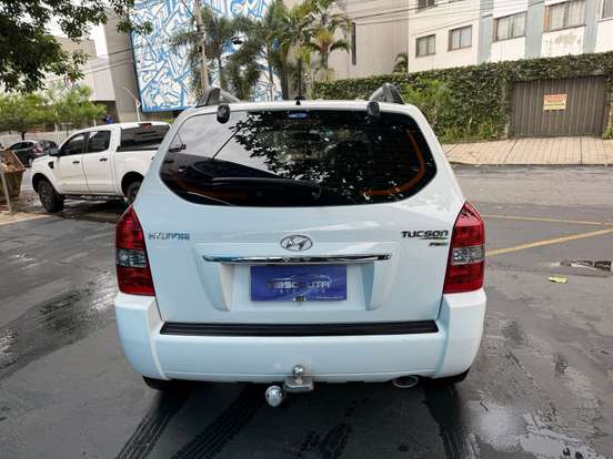 HYUNDAI-TUCSON-2.0 MPFI GLS 16V 143CV 2WD FLEX 4P AUTOMÁTICO HYUNDAI-TUCSON-2015