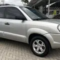 HYUNDAI TUCSON 2.0 MPFI GLS 16V 143CV 2WD GASOLINA 4P AUTOMÁTICO HYUNDAI TUCSON 2.0 MPFI GLS 16V 143CV 2WD GASOLINA 4P AUTOMÁTICO