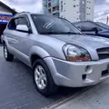 HYUNDAI TUCSON 2.0 MPFI GLS 16V 143CV 2WD GASOLINA 4P AUTOMÁTICO HYUNDAI TUCSON 2.0 MPFI GLS 16V 143CV 2WD GASOLINA 4P AUTOMÁTICO