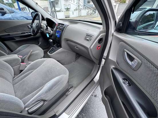 HYUNDAI-TUCSON-2.0 MPFI GLS 16V 143CV 2WD GASOLINA 4P AUTOMÁTICO HYUNDAI-TUCSON-2009