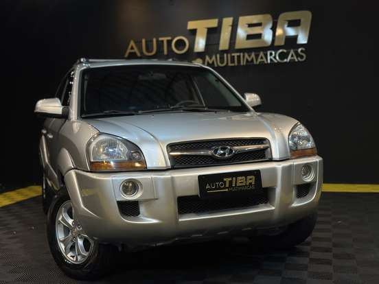 HYUNDAI-TUCSON-2.0 MPFI GLS BASE 16V 143CV 2WD FLEX 4P AUTOMÁTICO HYUNDAI-TUCSON-2015
