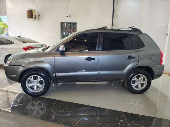 HYUNDAI-TUCSON-2.0 MPFI GLS BASE 16V 143CV 2WD FLEX 4P AUTOMÁTICO HYUNDAI-TUCSON-2015